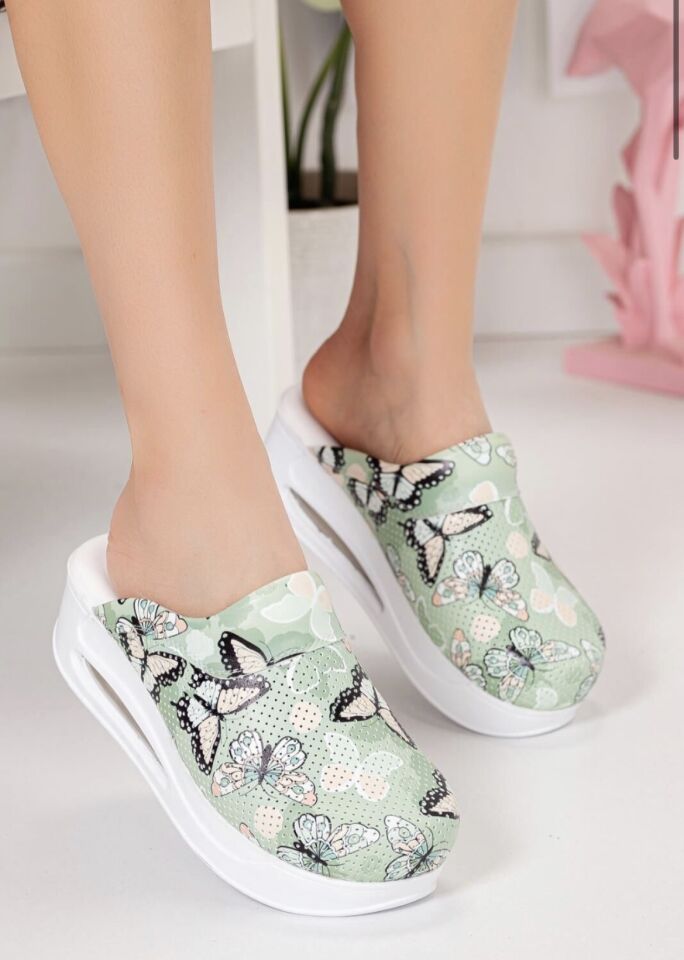Yeşil Kelebek Desenli Ortopedik Airmax Terlik