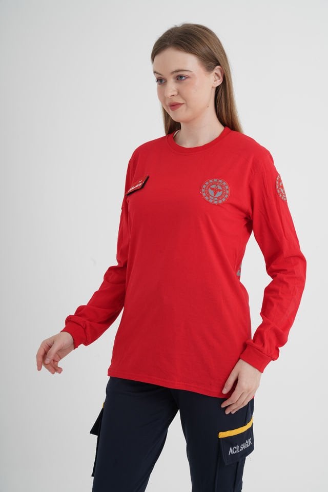 Evde Sağlık Kırmızı Uzun Kollu Penye T-shirt (Unisex)