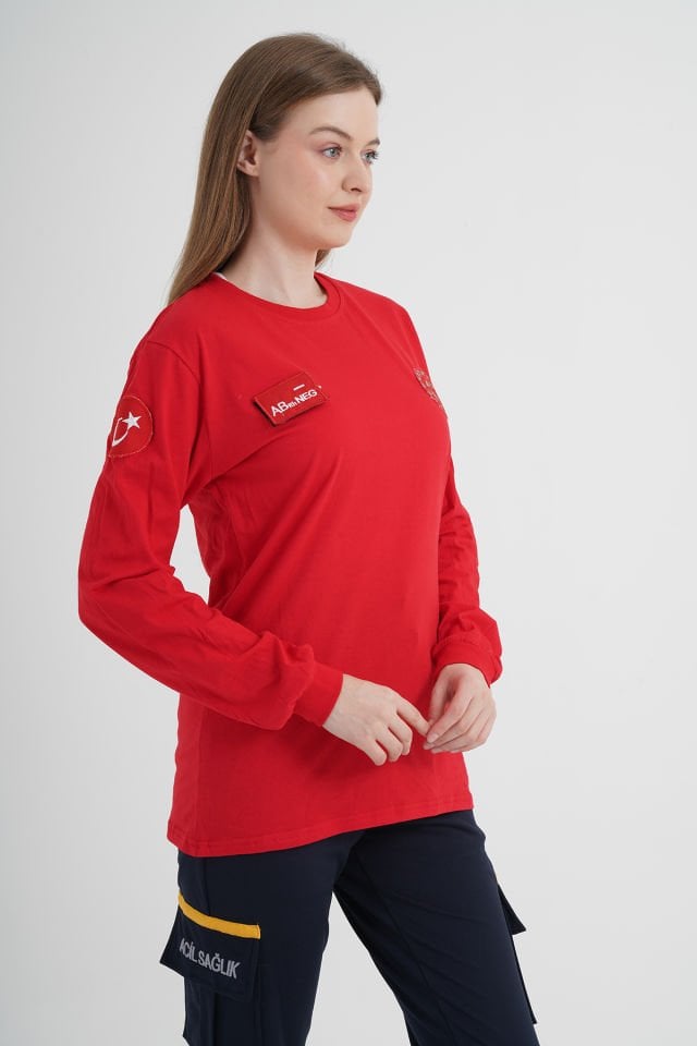 Evde Sağlık Kırmızı Uzun Kollu Penye T-shirt (Unisex)