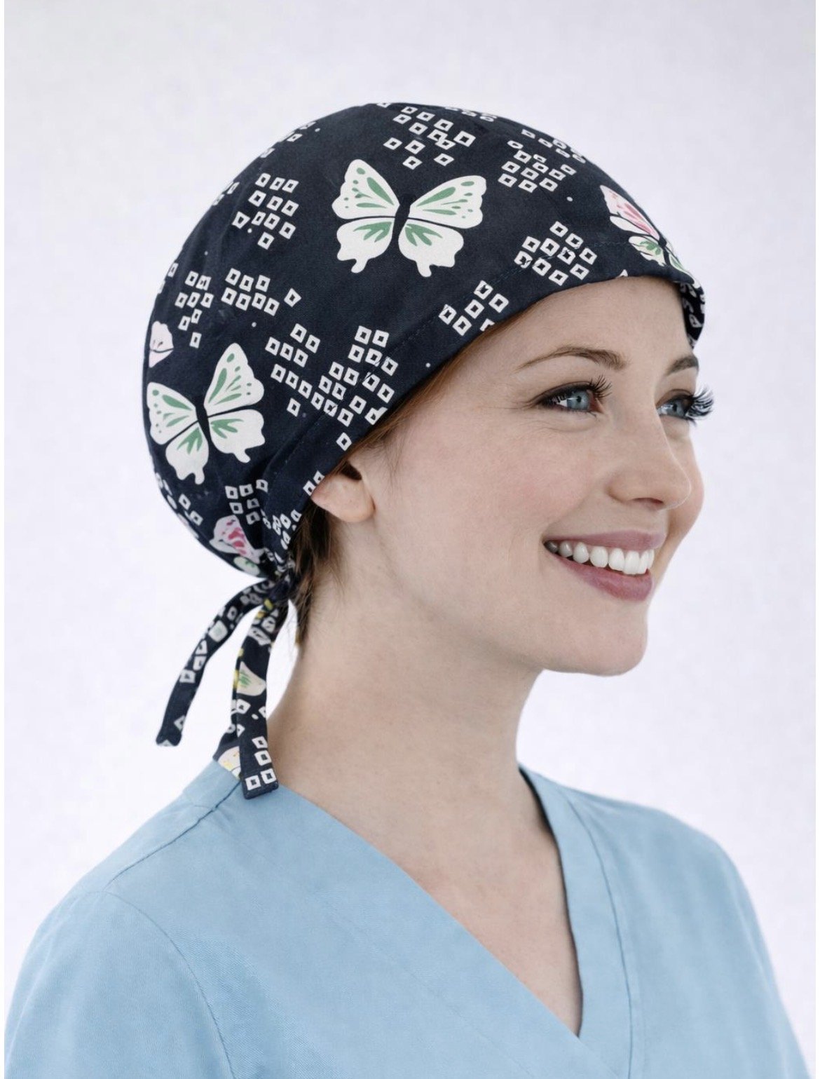 Siyah Kelebek Desenli Bone